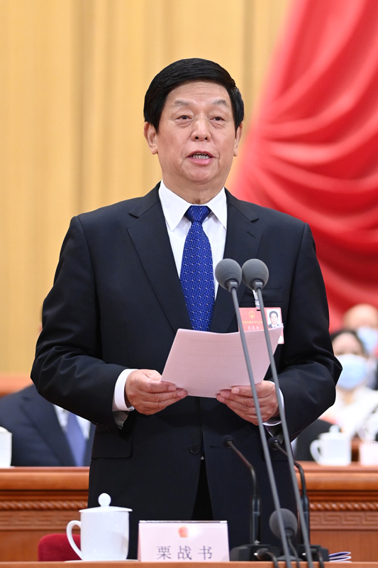5月22日,第十三届全国人民代表大会第三次会议在北京人民大会堂开幕。大会主席团常务主席、执行主席栗战书主持大会。新华社记者 申宏 摄